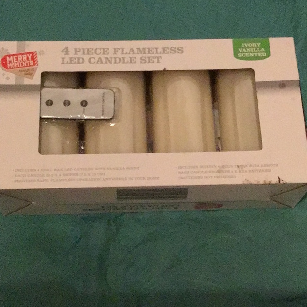4 Piece Remote Control Flameless Candles - Vanilla Scented